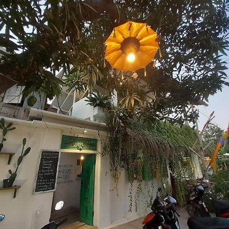 The Bodhi Tree Karimunjawa Hostel Luaran gambar