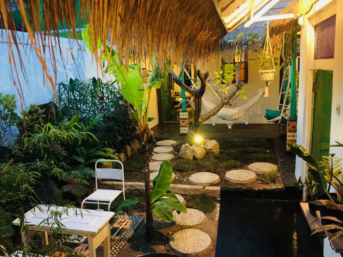 The Bodhi Tree Karimunjawa Hostel Luaran gambar