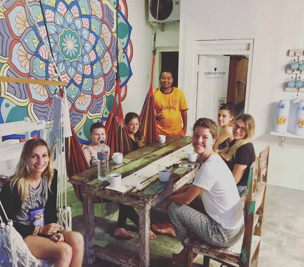 The Bodhi Tree Karimunjawa Hostel Luaran gambar