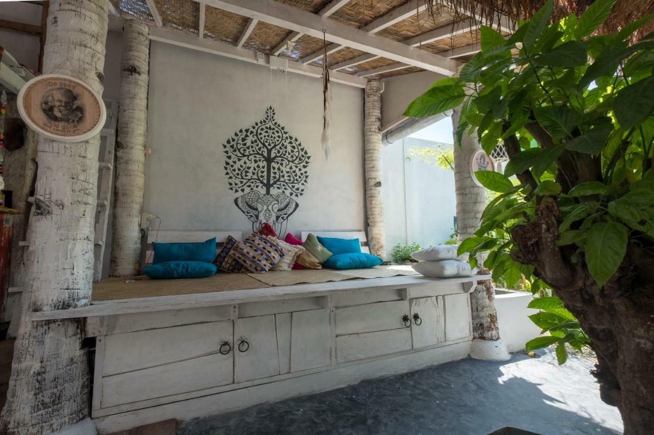 The Bodhi Tree Karimunjawa Hostel Luaran gambar