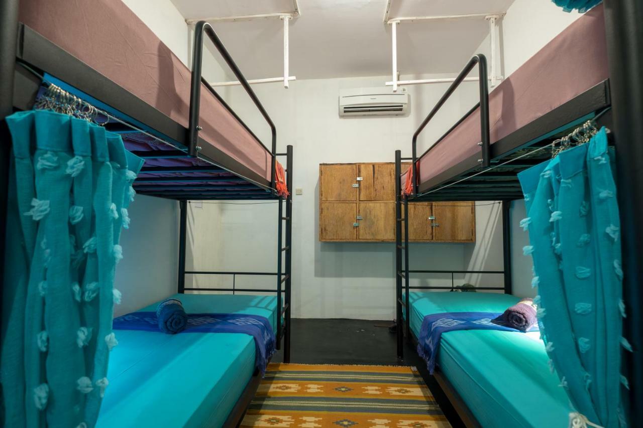 The Bodhi Tree Karimunjawa Hostel Luaran gambar