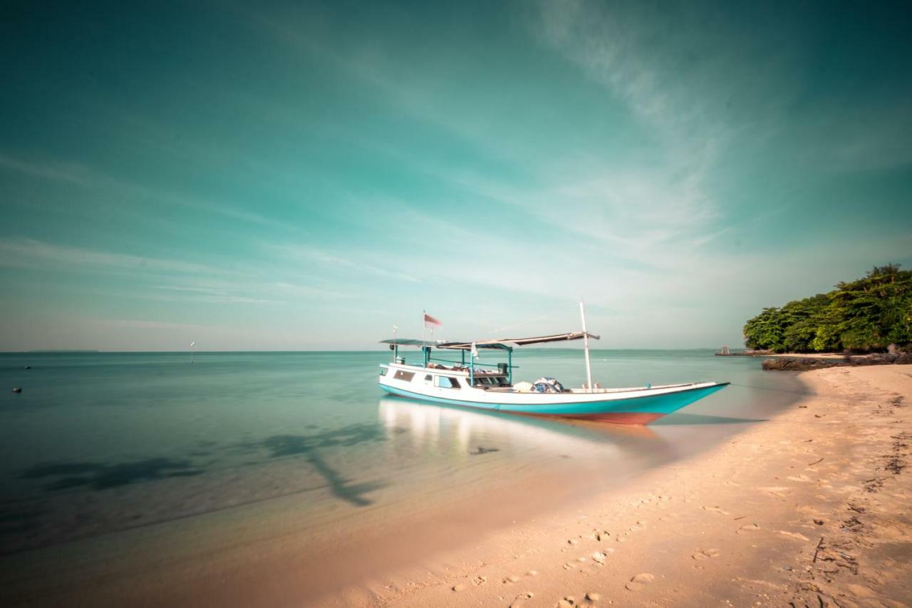 The Bodhi Tree Karimunjawa Hostel Luaran gambar