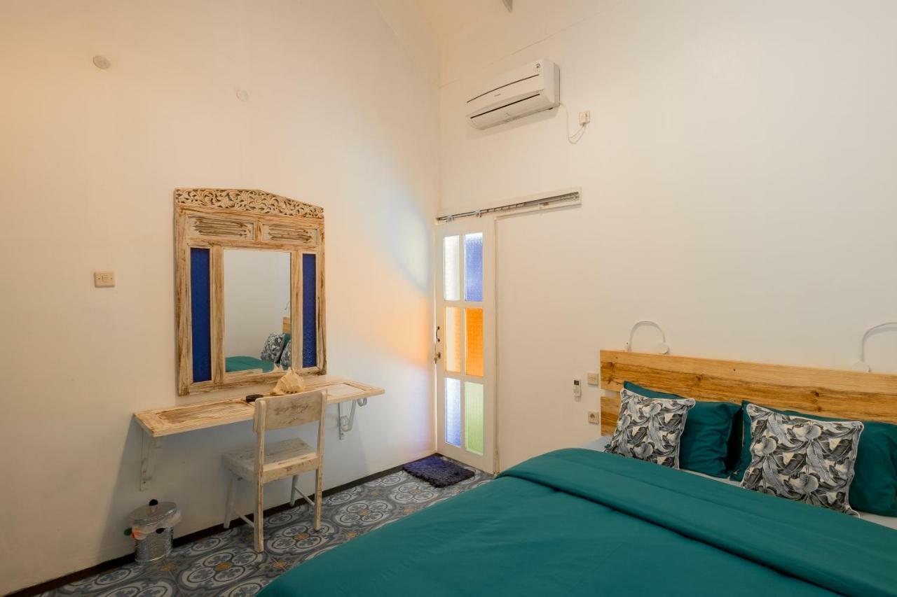 The Bodhi Tree Karimunjawa Hostel Luaran gambar
