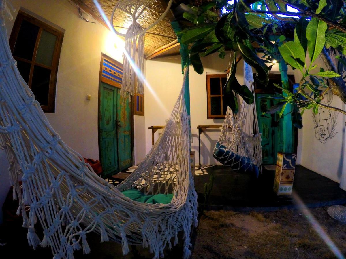 The Bodhi Tree Karimunjawa Hostel Luaran gambar