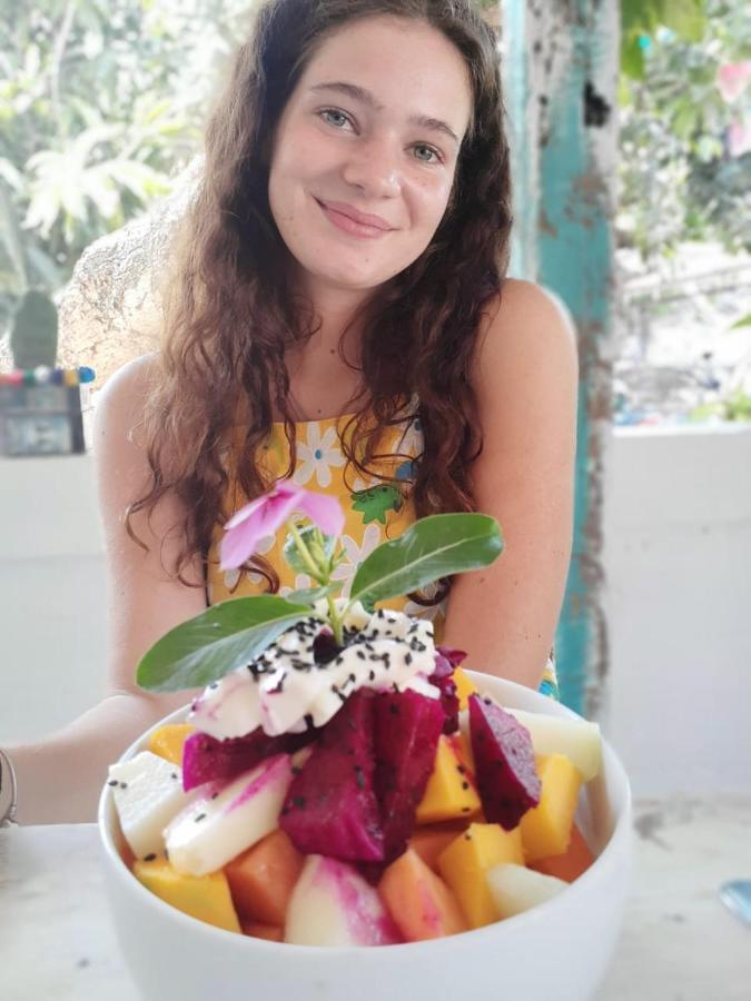 The Bodhi Tree Karimunjawa Hostel Luaran gambar